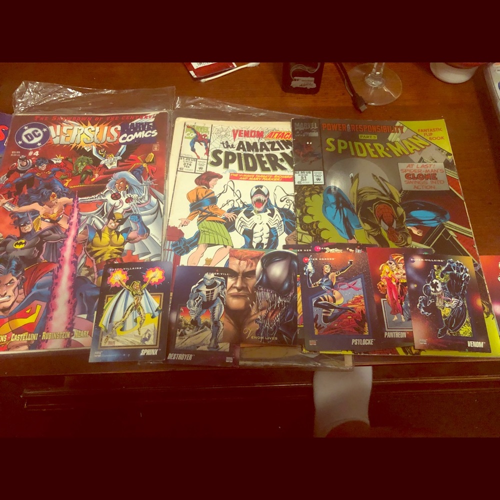 VINTAGE COMIC BOOKS AND COMIC CARDS NEW!!